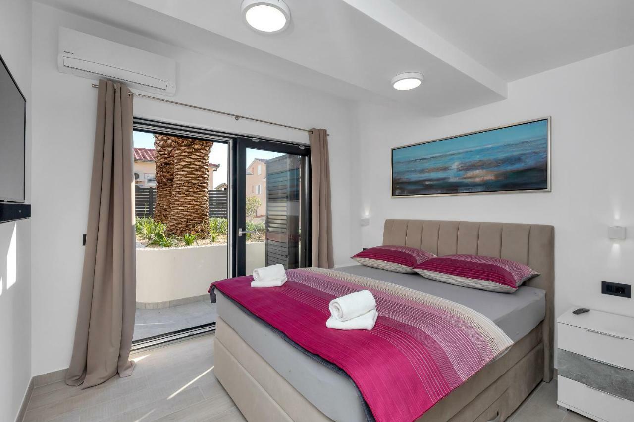 Lulani Makarska Pool Apartment Eksteriør bilde
